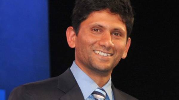 வாய்ப்புக்காக காத்திருக்கிறார்கள் 