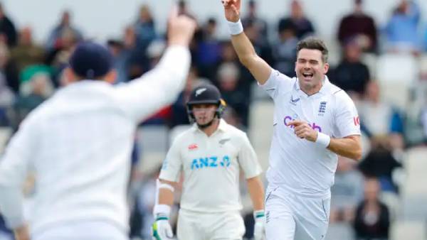  நியூசிலாந்து தடுமாற்றம் 