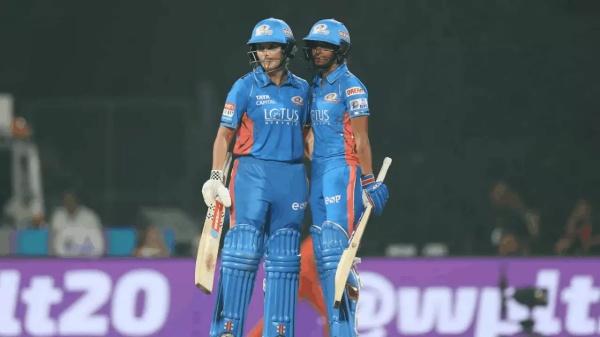 அதிரடி ஆட்டம்