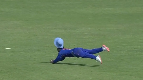  அபார கேட்ச்