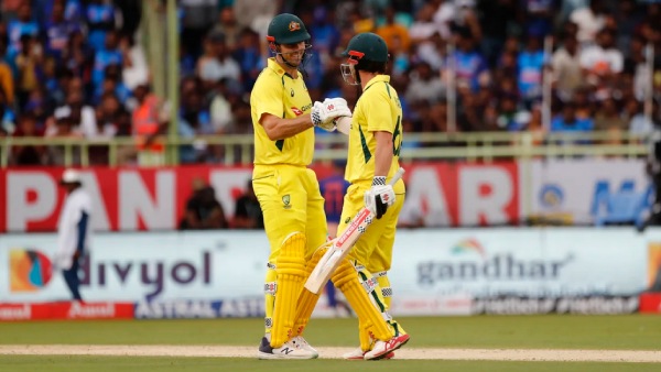 அபார தொடக்கம் 