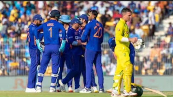 270 ரன்கள் இலக்கு 