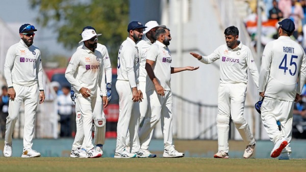 ப்ளேயிங் 11 விவரம் 