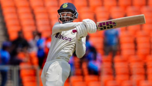 அதிரடி அக்சர் 