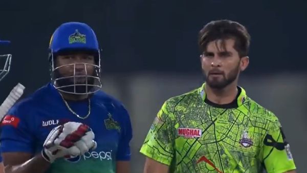 76 ரன்களல் அவுட்