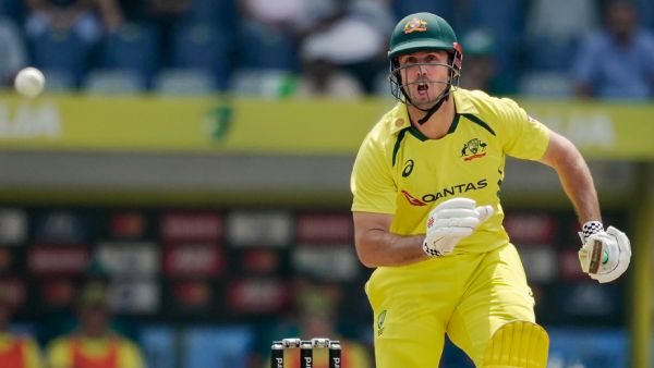 அடுத்தடுத்து விக்கெட் 