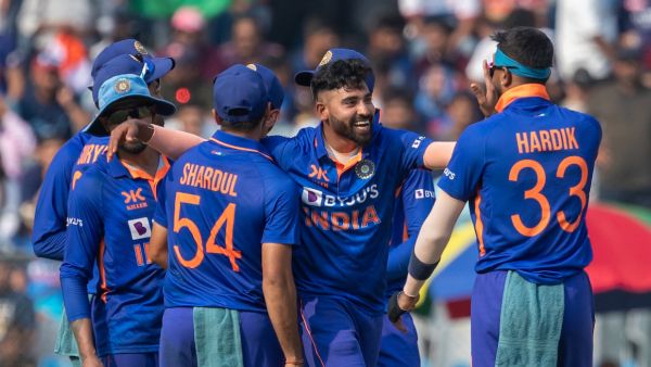  சிராஜ் அபாரம் 