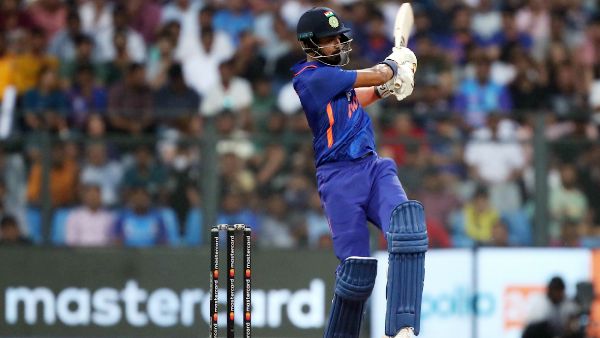 காப்பாற்றிய ராகுல் 