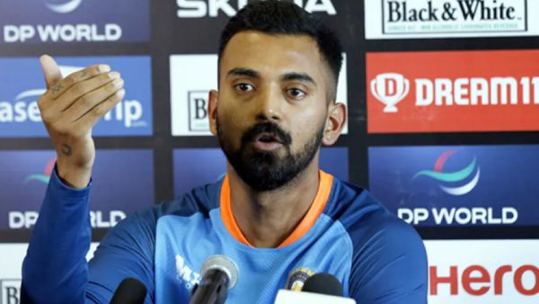 விக்கெட்டை பார்த்தேன் 