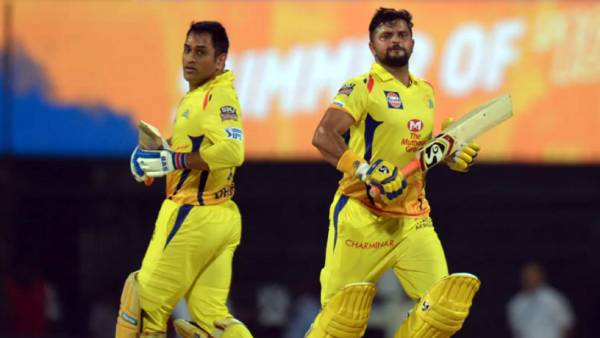 பொளந்து கட்டிய தோனி 