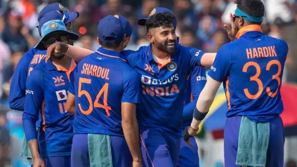 குவியும் விமர்சனங்கள் 