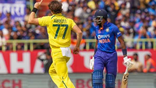 117 ரன்களில் ஆல்அவுட் 