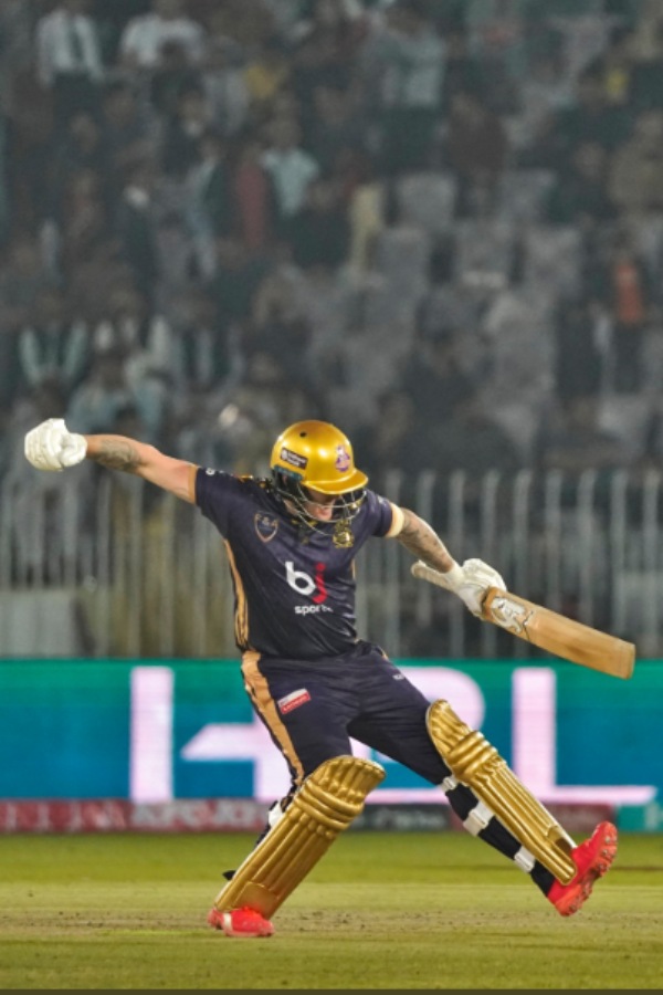 44 பந்தில் சதம் 