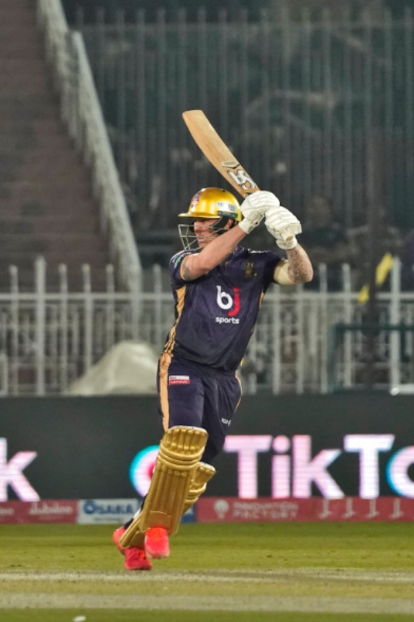 அபார தொடக்கம் 