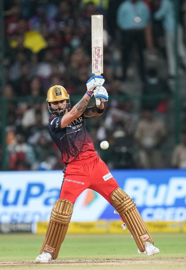 Reason for the RCB Player Virat Kohli aggressive celebration for the KL Rahul Catch 