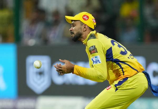 IPL - Moeen ali missed the great chance but ruturaj saved csk vs SRH 