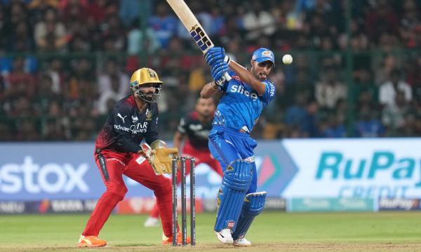 IPL 2023 - Magnificent innings from tilak varma put MI in to strong position cs rcb