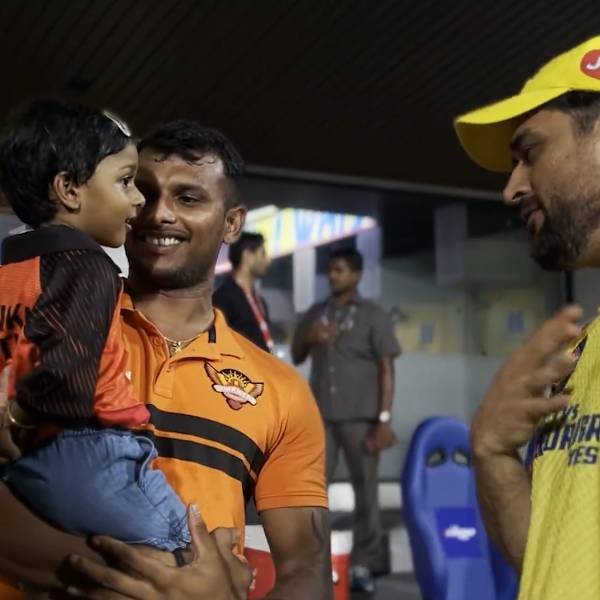 IPL 2023: Cutest video of CSK Captain MS Dhoni playing with the daughter of SRH player Natarajan 