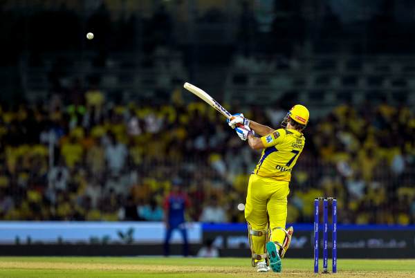 CSK Captain MS Dhoni is the only player to score 1000 runs in the last 2 overs in IPL history 