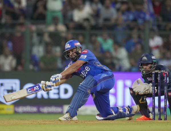 MI vs GT: Gujarat Spinner Rashid khan dismissed both Rohit Sharma and Ishan Kishan in single over 