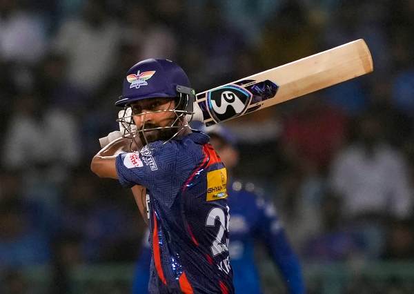 Ashwin created discussion on twitter about krunal pandya decision 