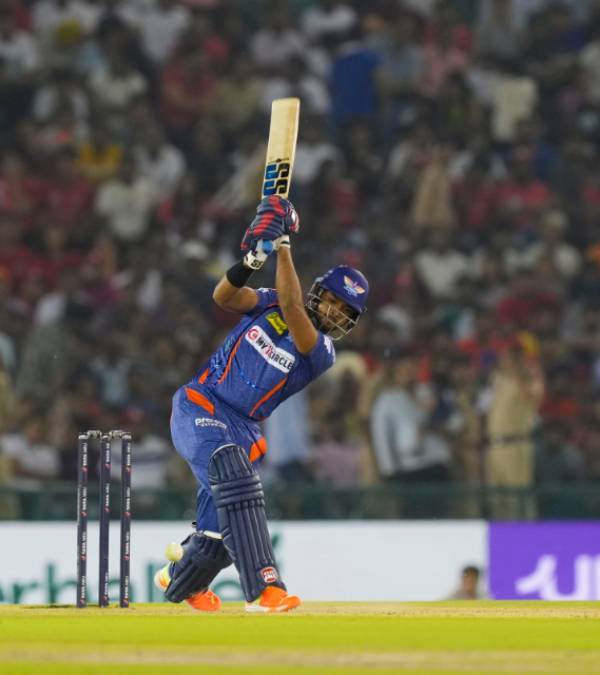 After a Brutal Hitting by Nicholas Pooran, Luckow Super Giants won by 7 Wickets against SRH in Hyderabad 