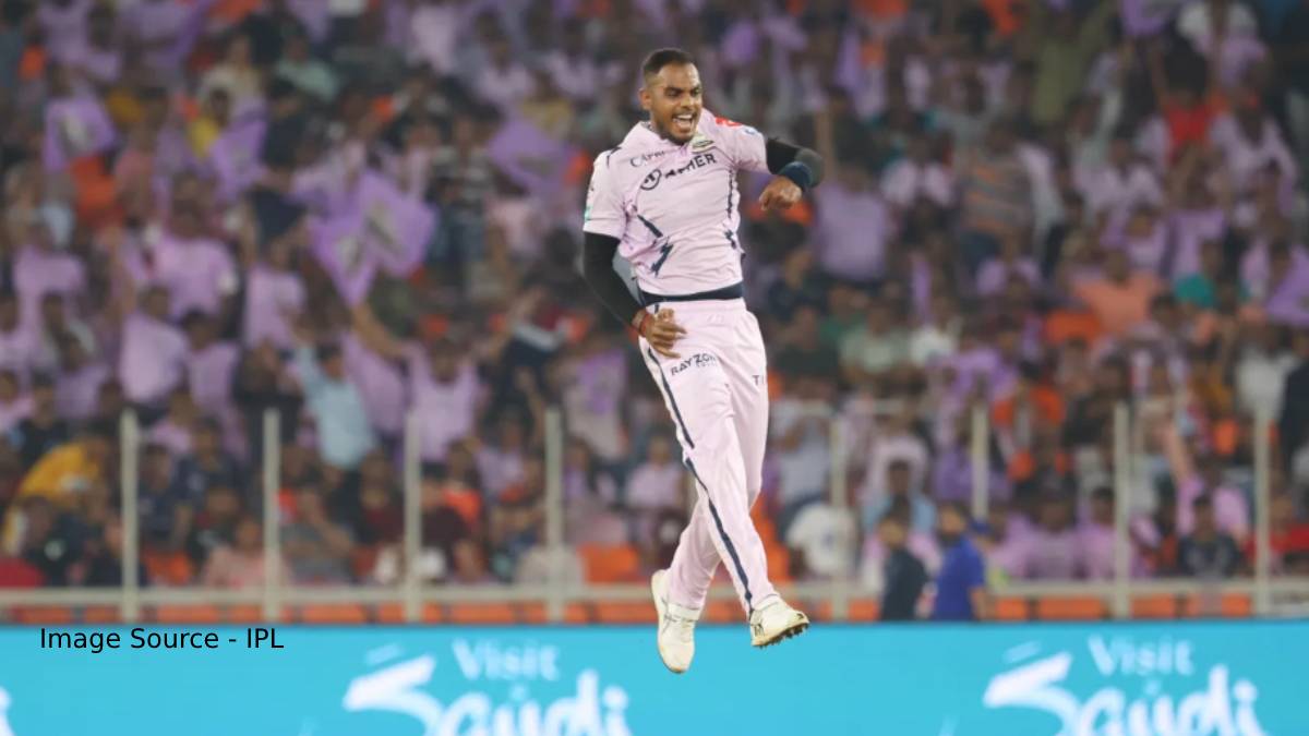 IPL 2023: After Rinku Singh hits 5 Sixes in an over, GT bowler Yash Dayal comeback against Hyderabad is appreciated by Fans 