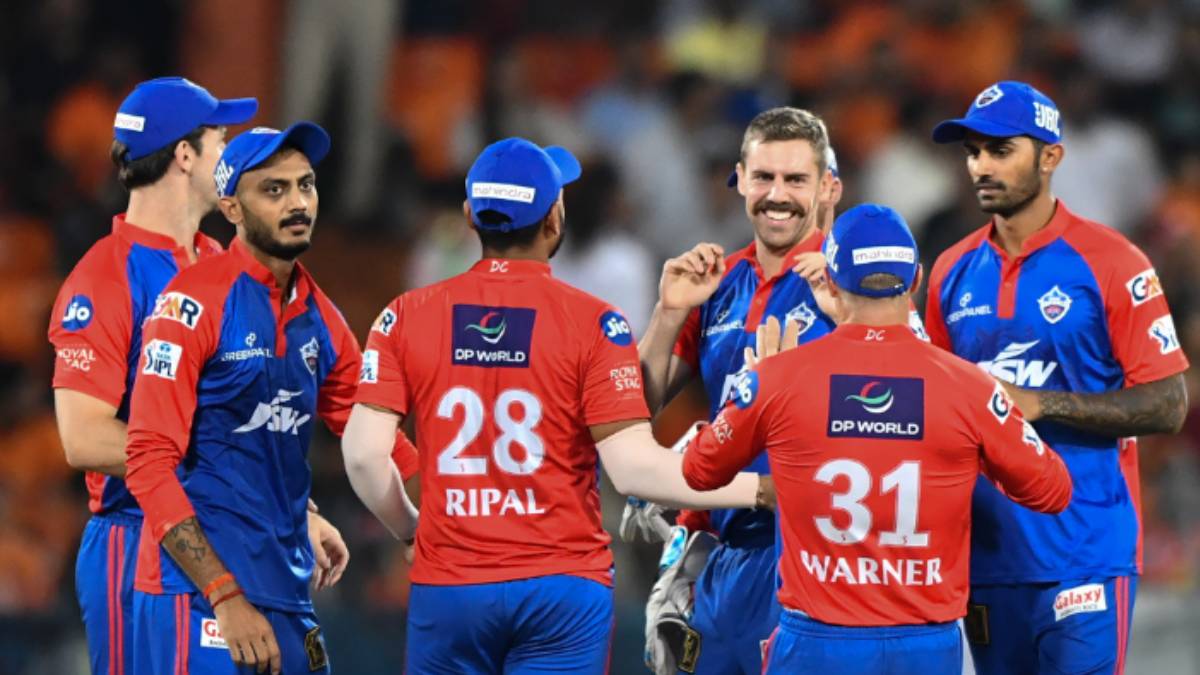 Mohammed shami fiery spell destroys Delhi capitals batting line up 