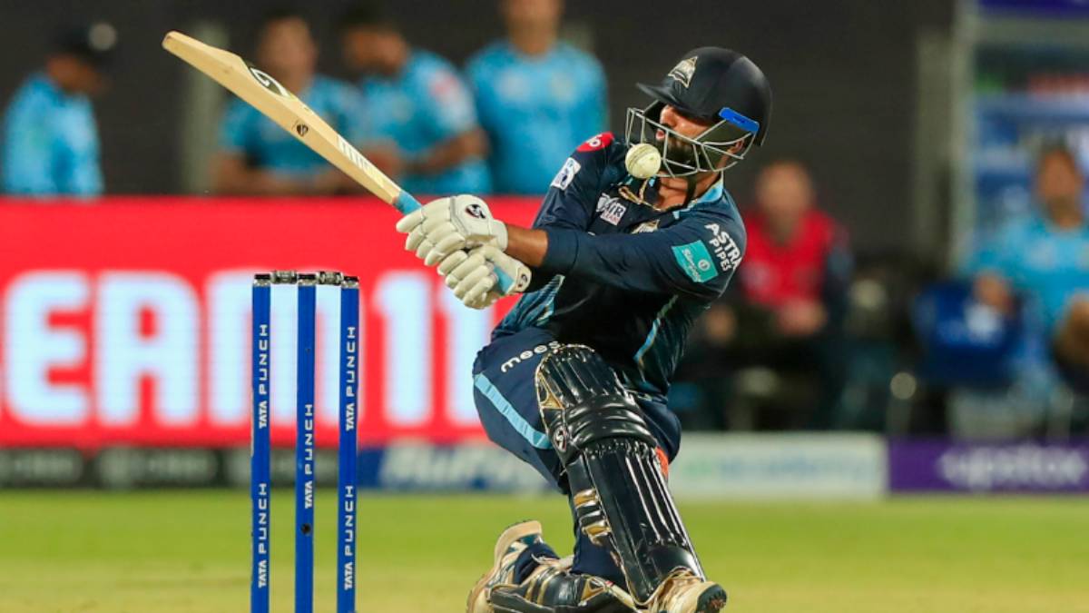 IPL 2023 - Delhi capitals stunns Defending champion Gujarat titans won by 5 runs 