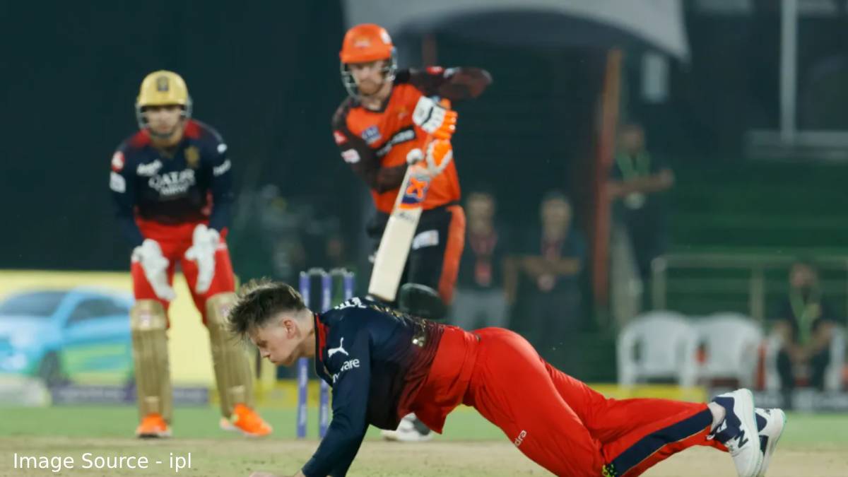RCB Spinner Bracewell picks 2 wickets in 3 balls against Hyderabad in IPL 2023 