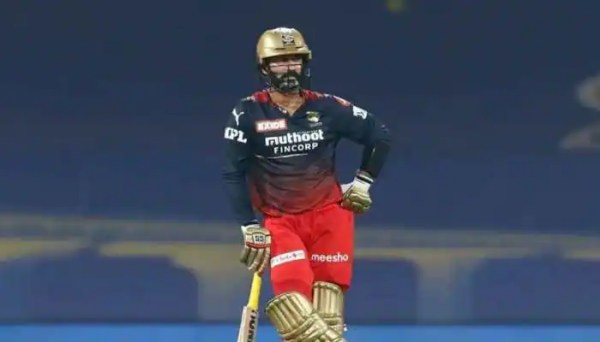 RCB Wicket Keeper Dinesh Karthik back as a Commentator in WTC Final Match