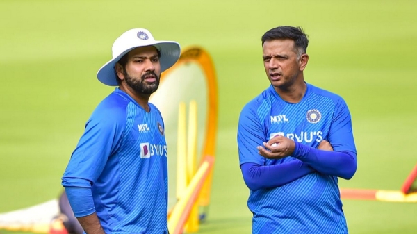 Rahul dravid might axe as Head coach from indian test team 
