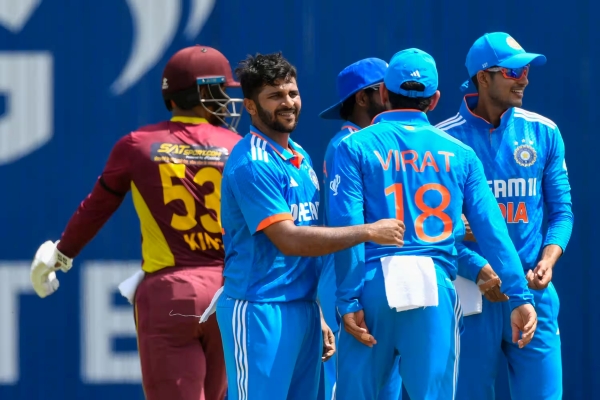 Ind vs wi 2nd odi - Rain stops play as indian batsman struggling 