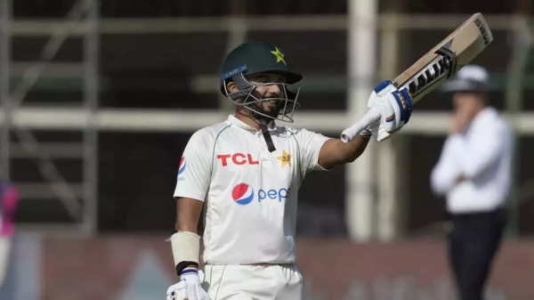 Pakistan cricketer saud shakeel creates world record in sl 2nd test 