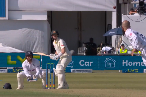 The Ashes 3rd test - Johnny Baristow trolls smith after he got out for 2 runs 