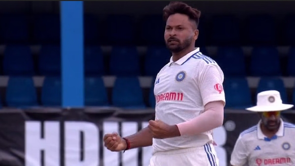 Mukesh Kumar picks his Maiden Wicket in the Test against West Indies 