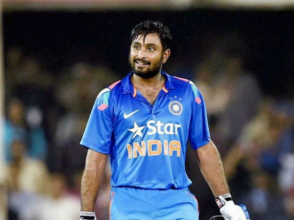 Ambati Rayudu becomes the first Indian player to hit a six in CPL 