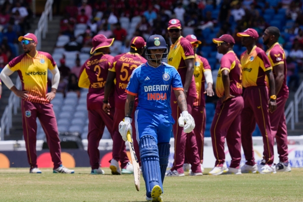 West indies beat india by 4 runs in 1st t20 