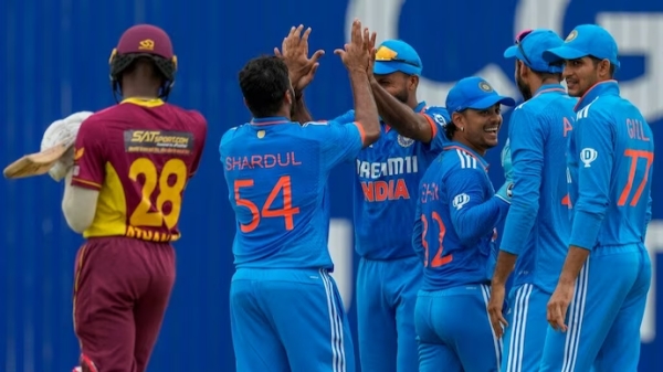  India set 352 runs as target for west indies to win the series 