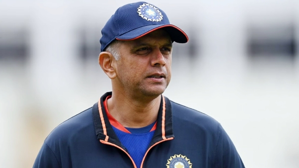 Indian cricket fans slams rahul dravid decision about giving chance to youngsters 