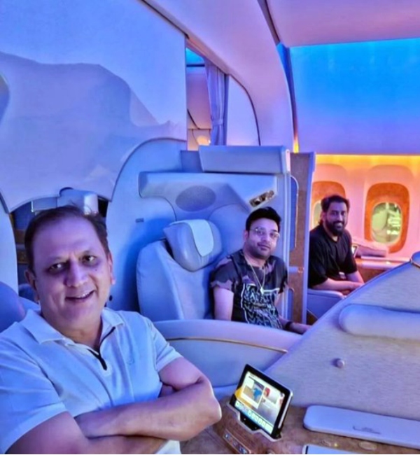 CSK Captain MS Dhoni gone to USA for the Vacation 