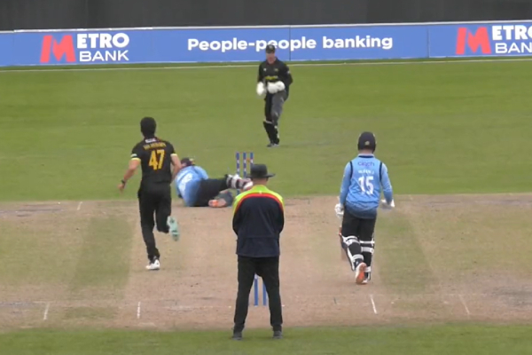 Young batter Prithvi shaw got out by hit wicket in England County Cricket 