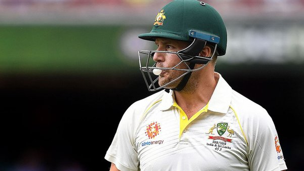 Why cricket Players using chewing gum in the field and its effect 