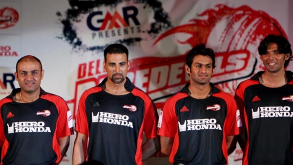 Bollywood Actor Akshay Kumar helped Delhi Capitals Financial issue during IPL 2009 