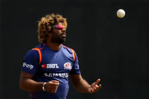 Lasith Malinga replaced Shane Bond as a fast bowling of Mumbai Indians in IPl 2023