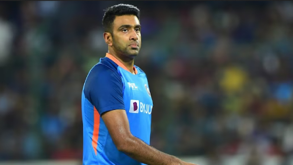 R Ashwin advices fans not to degrade indian players 