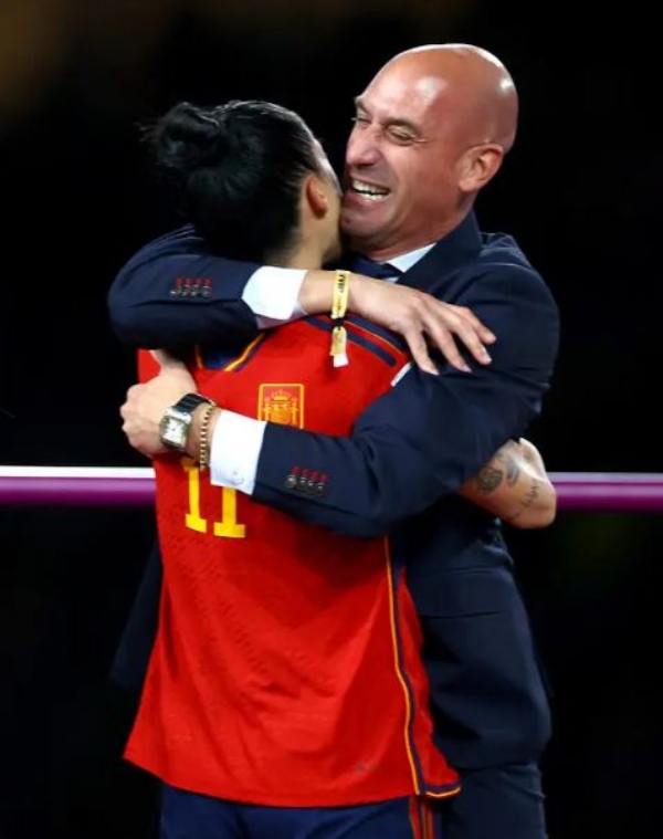 Spain Football Boss Luis Rubiales says sorry for giving unwanted kiss to women footballer Jenifer Hermoso in FIFA World Cup 2023 