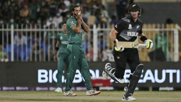 New zealand chases down 346 runs in 44 over itself vs pakistan in warm up game 