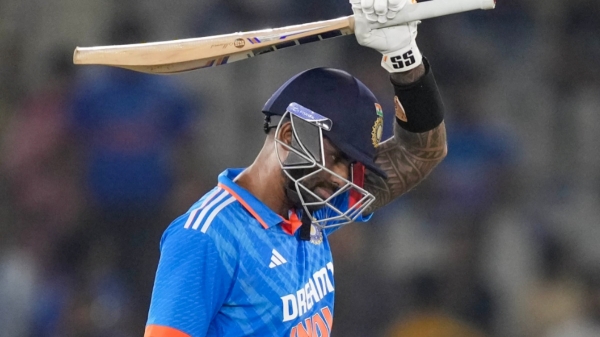 suryakumar yadav breaks the curse against australia and registered 3rd 50 in odi 