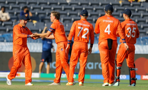 PAK vs NED result : Pakistan beat Netherland by 81 runs